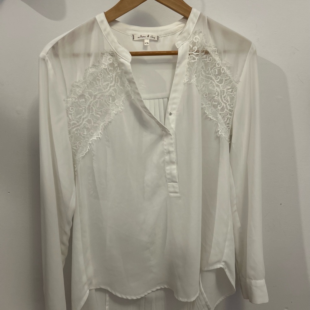 Willow & Clay Lace Detail Blouse